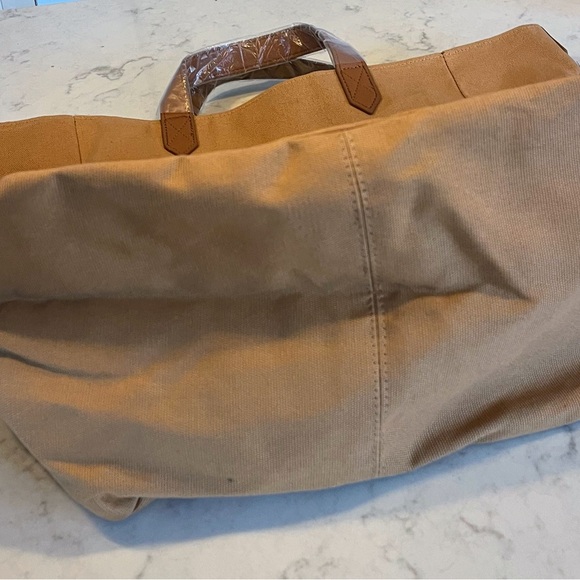 Thirty-One Camel Tote Bag with Strap - Picture 8 of 14